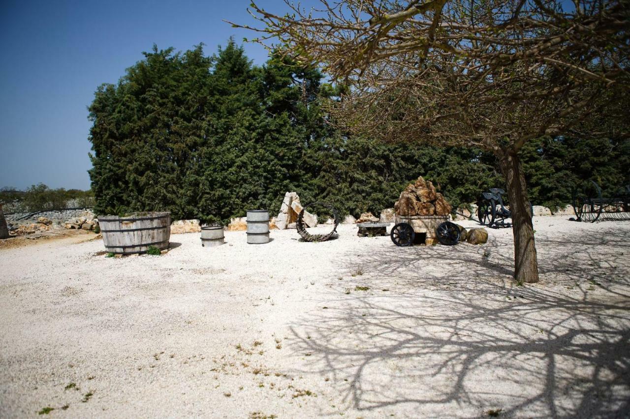Masseria Guadiano Vecchio Santa Lucia  Eksteriør bilde